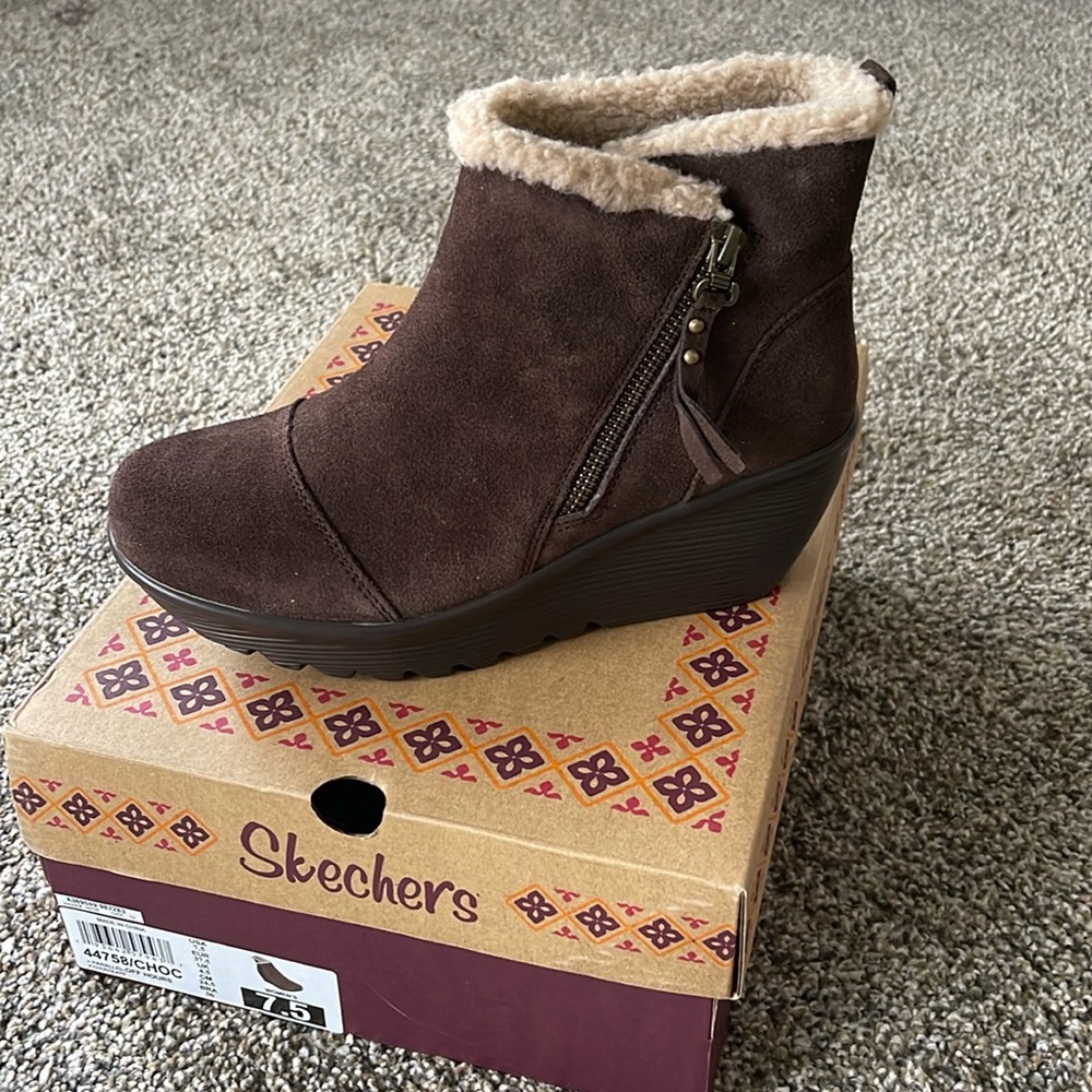 Skechers Genuine Brown Suede Boots! NWT